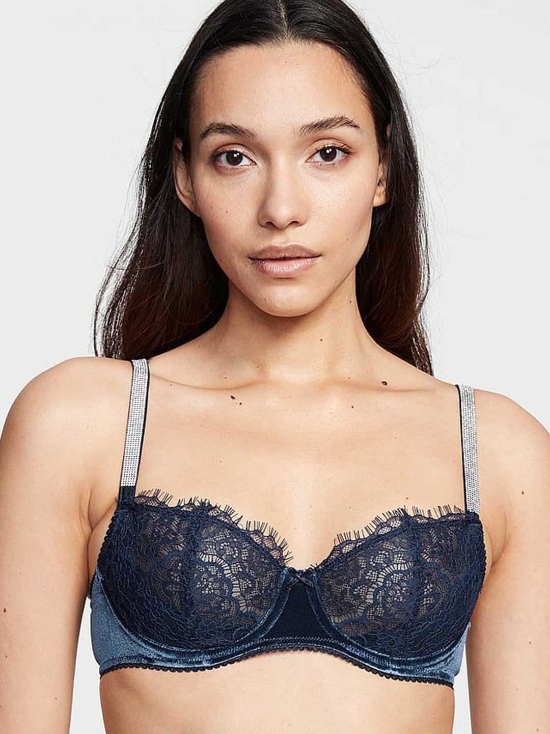 

Victoria's Secret Bra Medium Coverage Underwired, Blue
