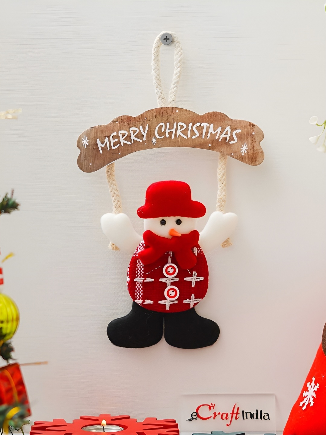 

eCraftIndia Red Snowman MERRY CHRISTMAS Wall Hanging