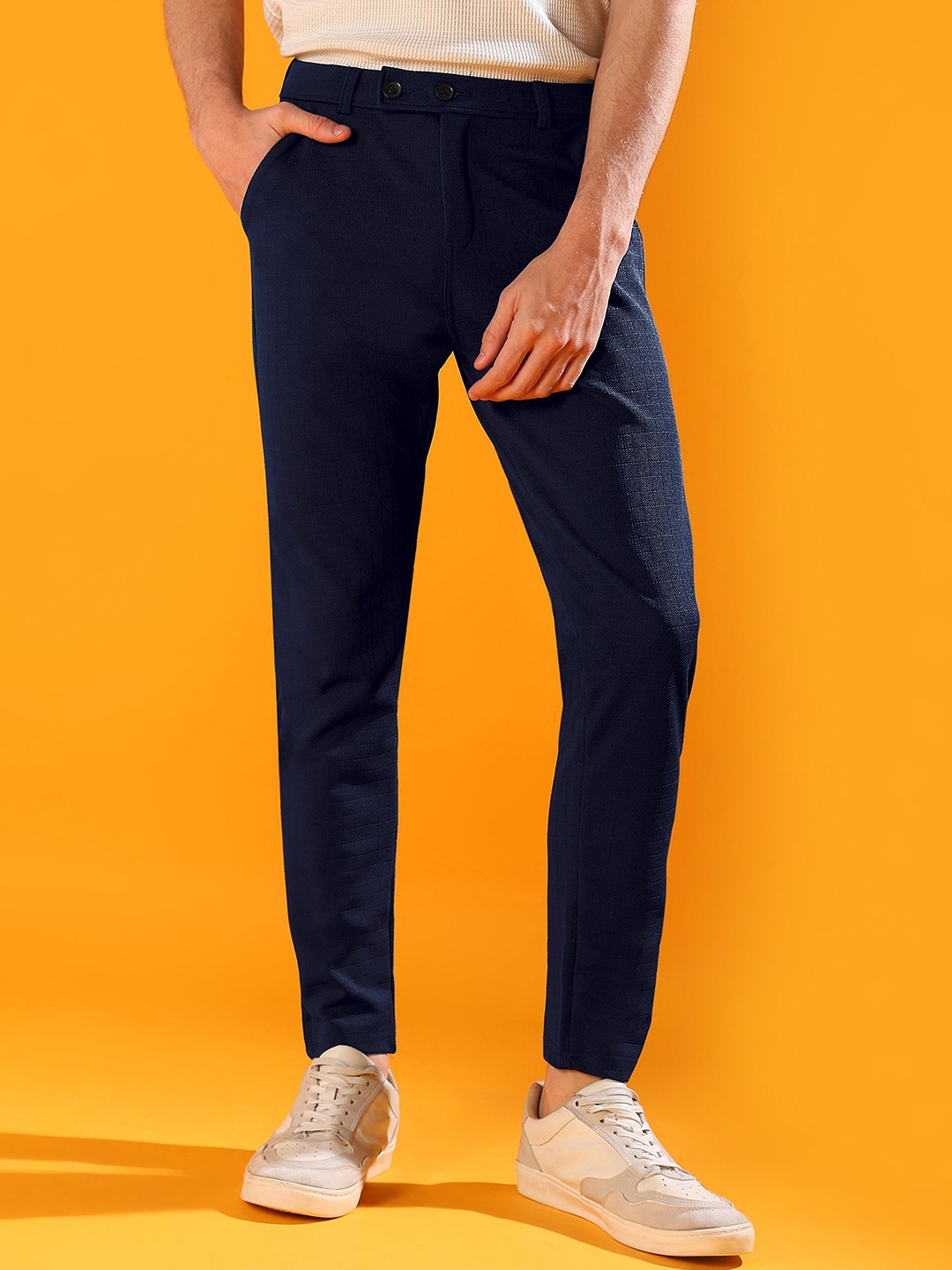 

INDICLUB Men Trousers, Blue