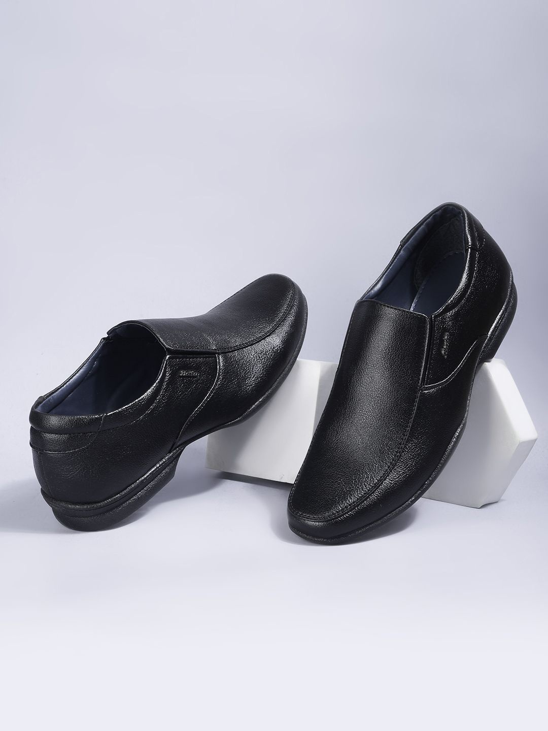 

Bata Men Pointed-Toe Slip-On Shoes, Black