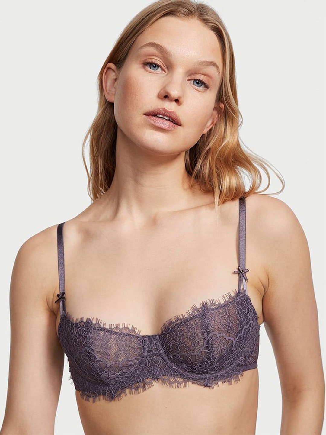 

Victoria's Secret Floral Bra Medium Coverage Underwired, Grey