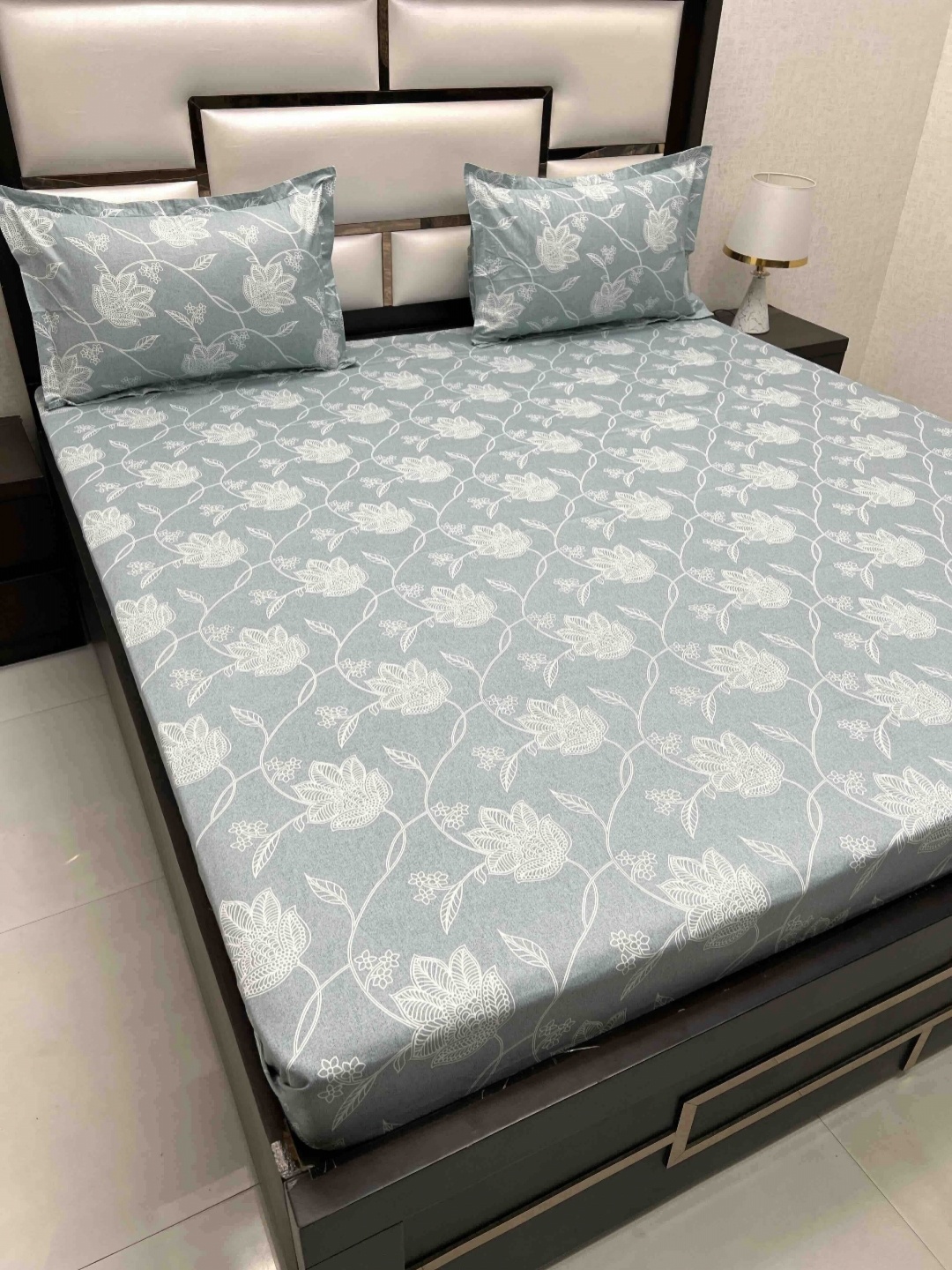 

Pure Decor Royal Passion Blue Floral Cotton 300 TC Queen Bedsheet Set 2.26 m x 2.55 m