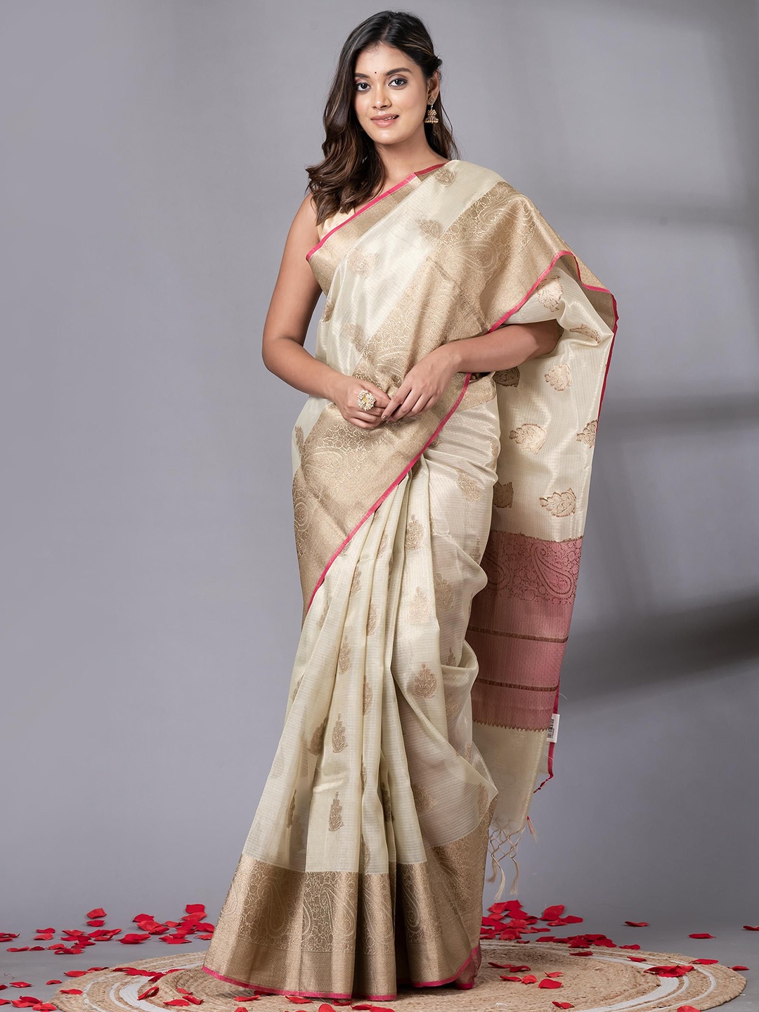 

VIBHAVARI Woven Design Zari Silk Cotton Fusion Saree, Beige