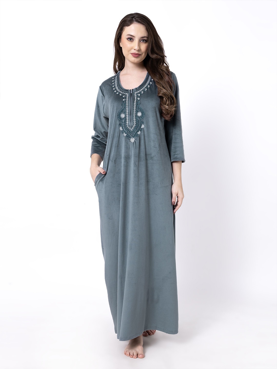 

AVYAY Embroidered Maxi Nightdress, Teal