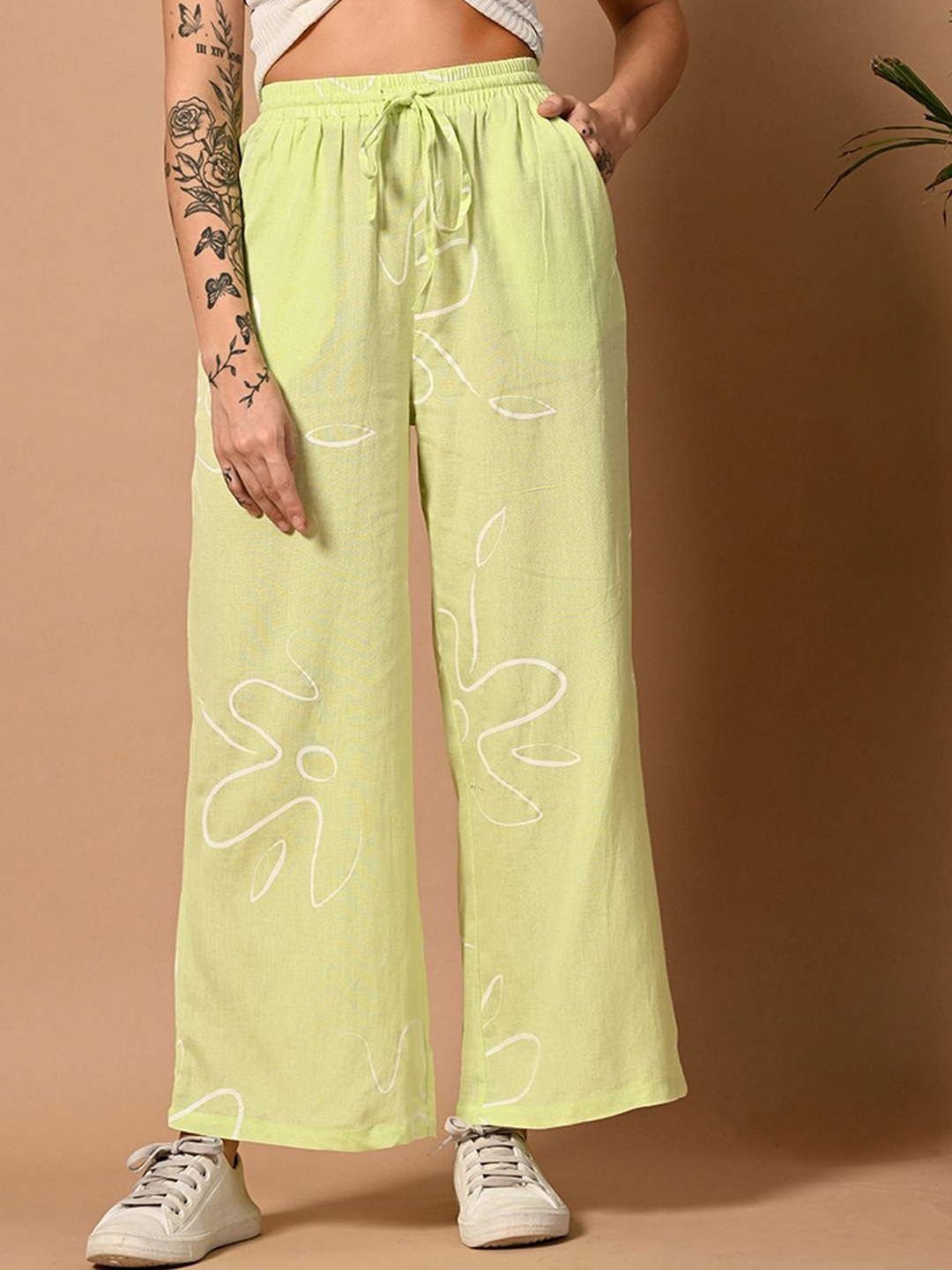 

all about you Women Printed Trousers, Lime green
