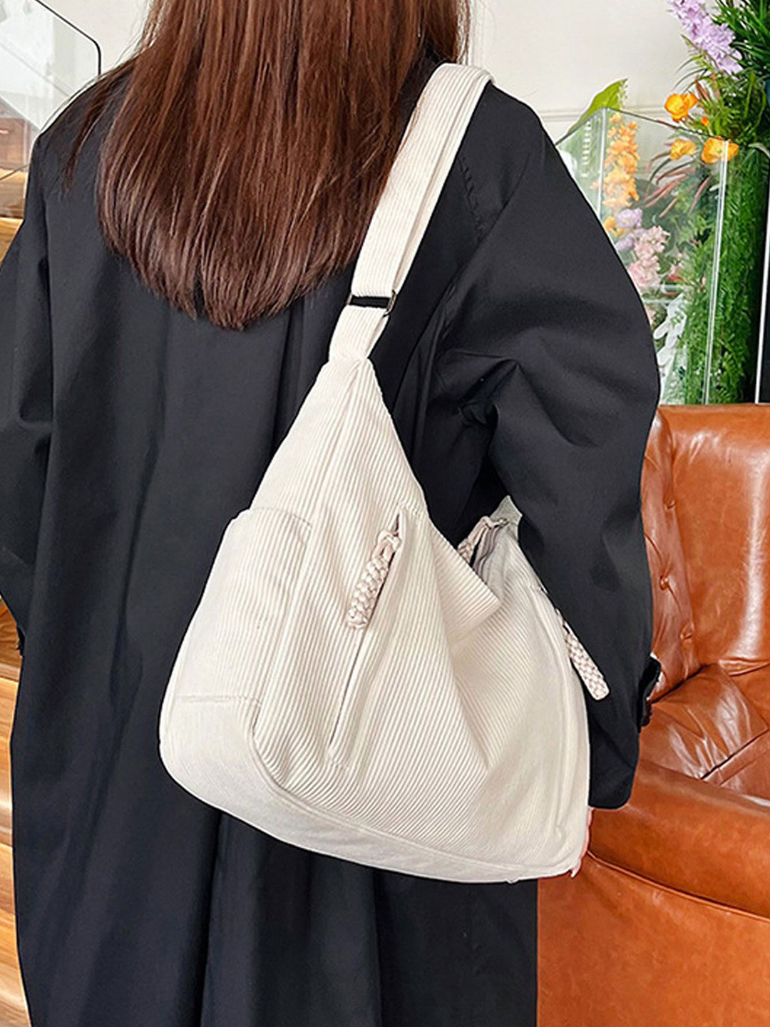 

StyleCast White Structured Shoulder Bag
