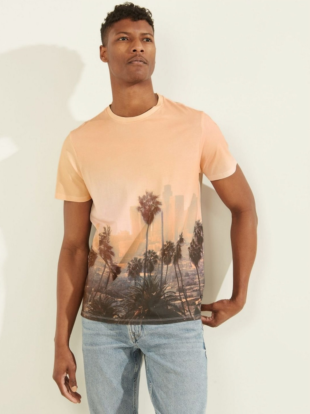

GUESS Men Floral Printed Tropical Pure Cotton T-shirt, Multi