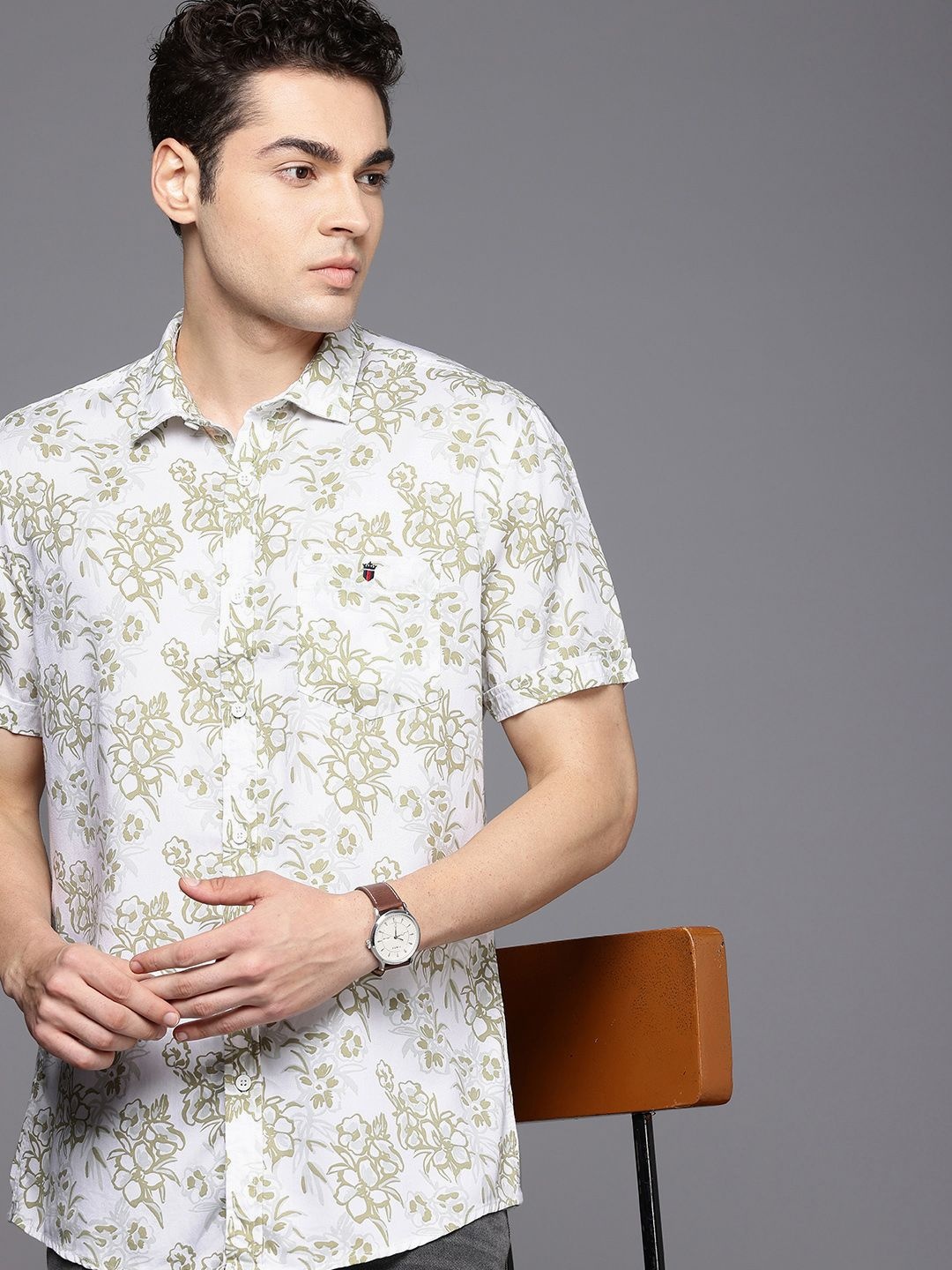 

Louis Philippe Jeans Slim Fit Floral Printed Casual Shirt, Olive