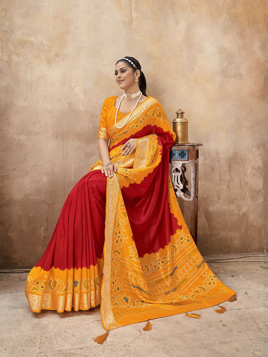 

Meena Bazaar Floral Art Silk Saree, Mustard