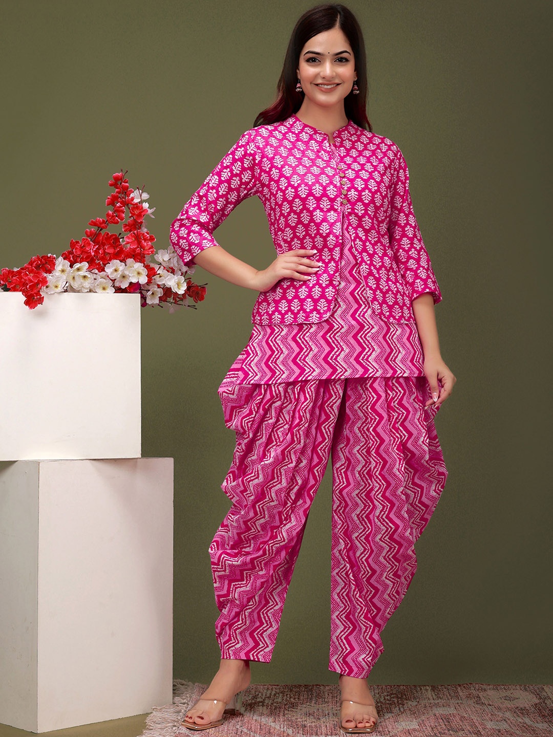 

Gujari Women Leheriya Printed Layered Pure Cotton Kurta with Dhoti Pants, Pink