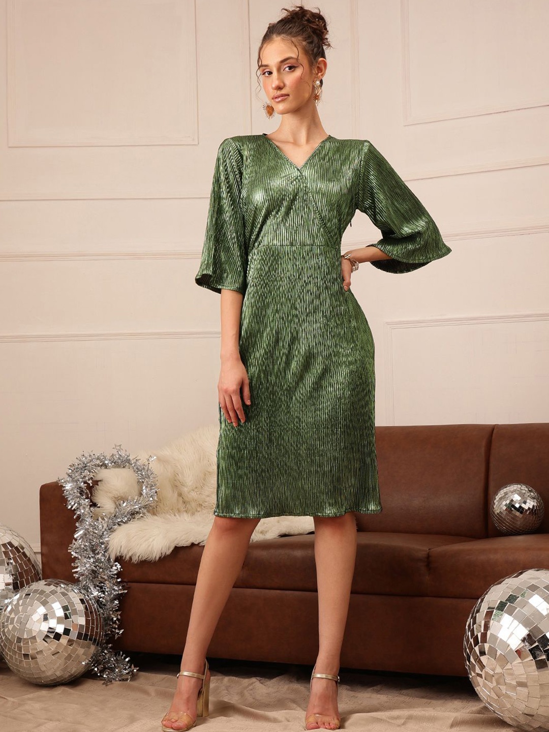 

The Roadster Lifestyle Co. Ribbed Satin Dress, Green