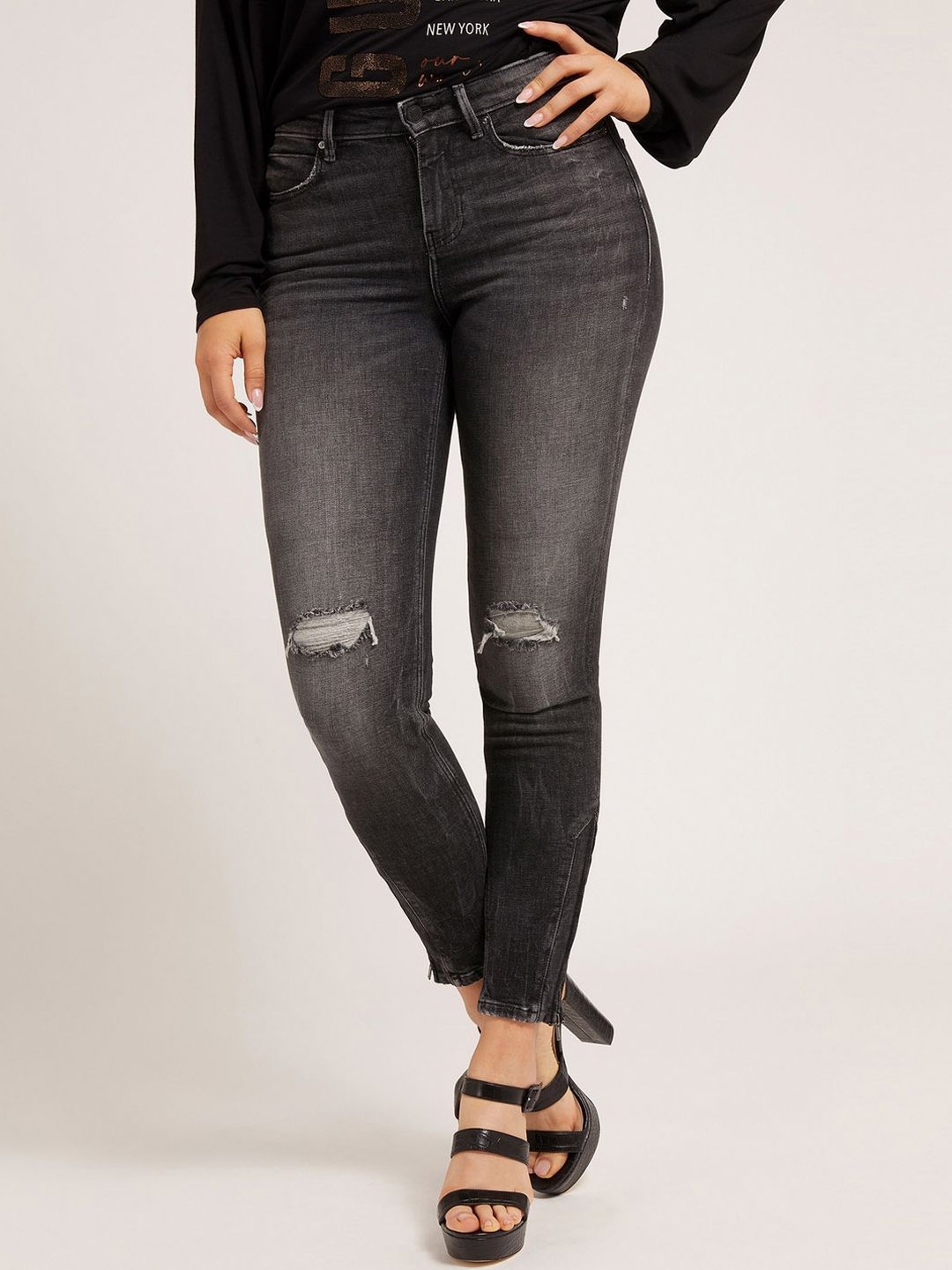 

GUESS Women Skinny Fit Low Distress Jeans, Grey
