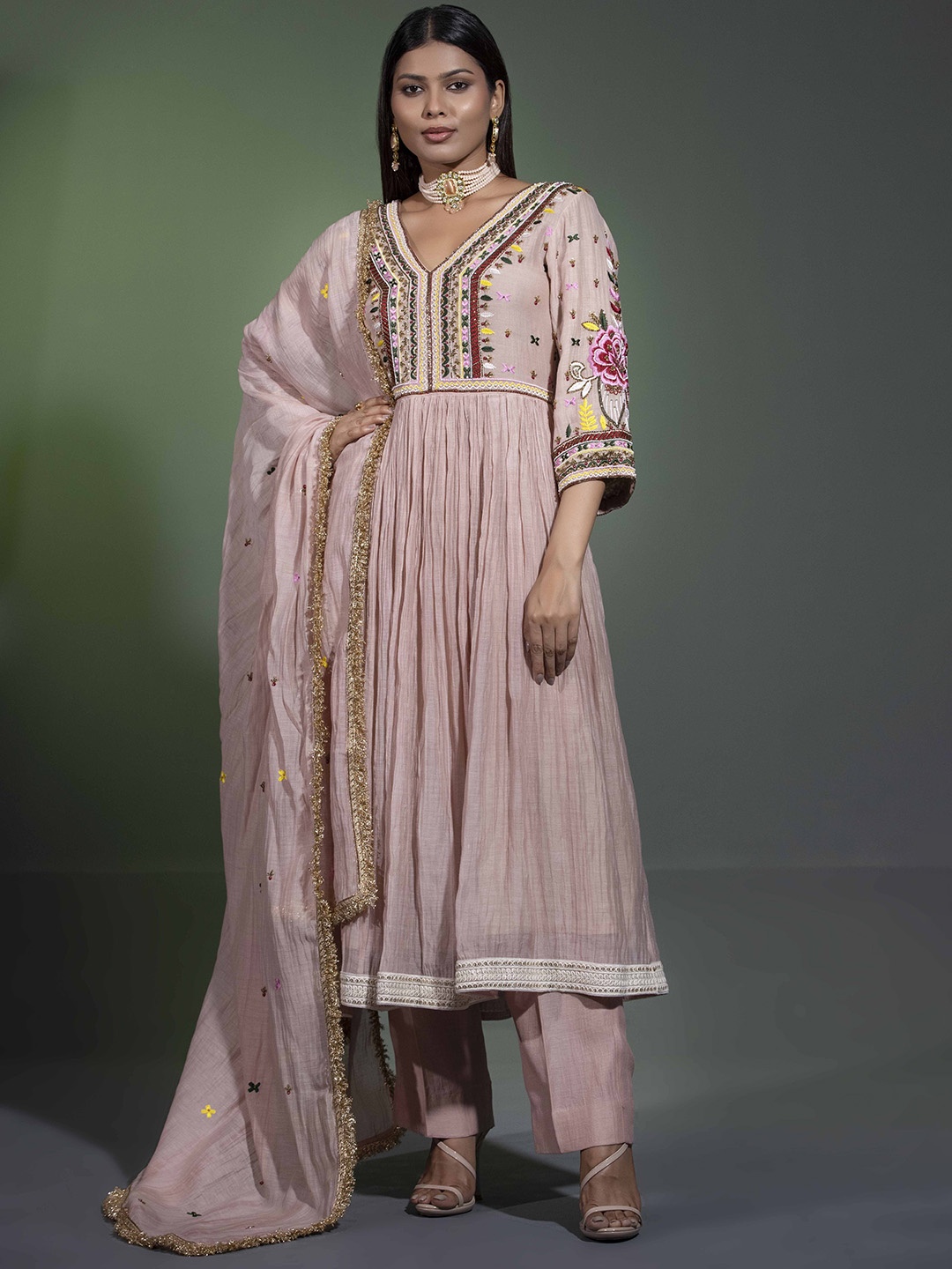

SHWETA DABAS Women Empire Beads and Stones Pure Cotton Kurta with Trousers & With Dupatta, Peach