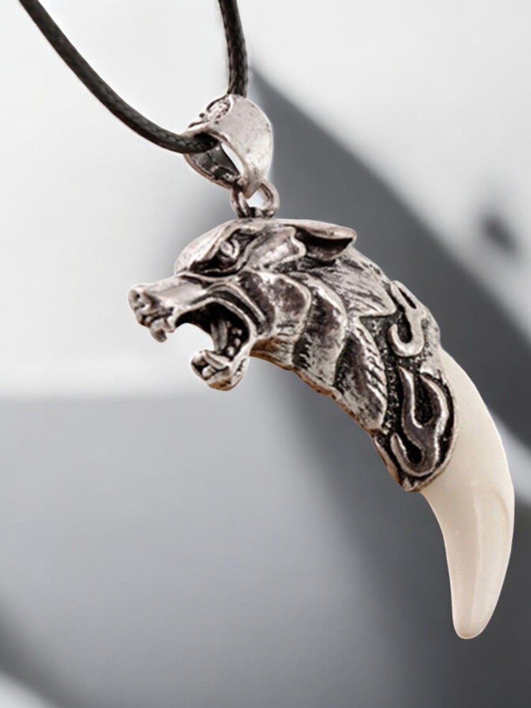 

fabula Animal Shaped Pendants with Chains, Silver