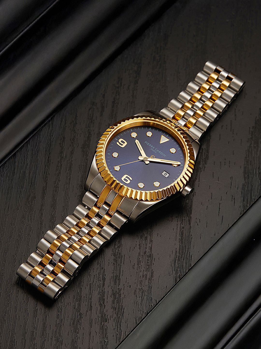

pierre cardin Men Dial & Stainless Steel Straps Analogue Multi Function Watch CF.1007.MU, Blue