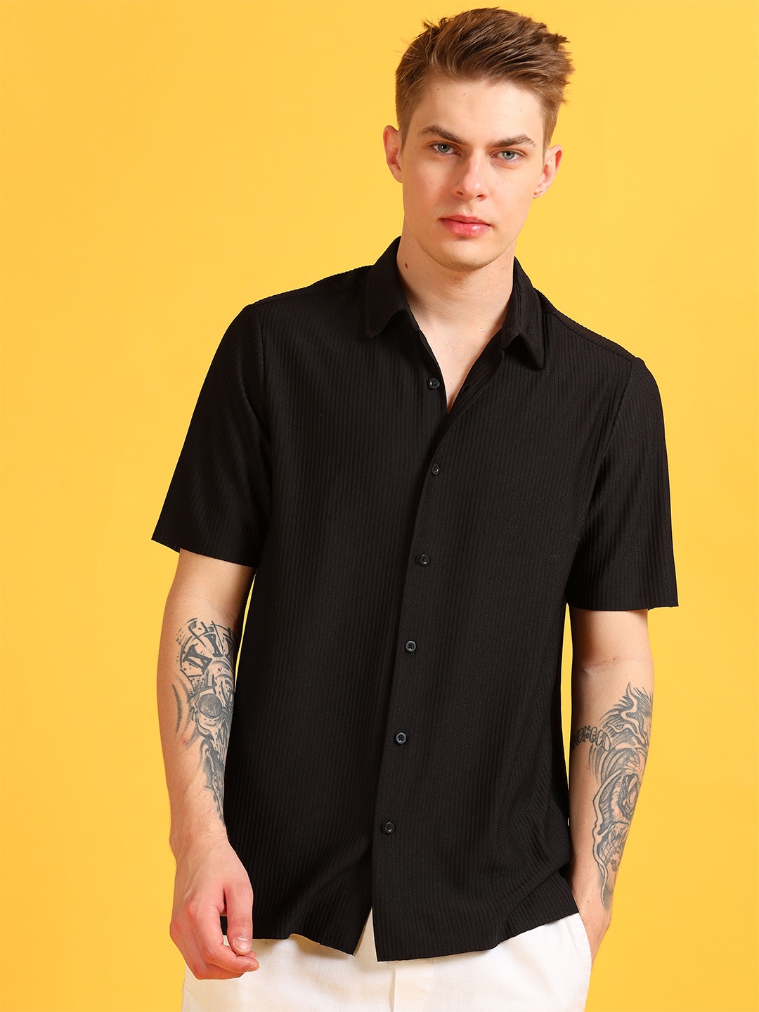 

StitchX Men Half Sleeve Textured Knit Shirt Party Shirt, Black