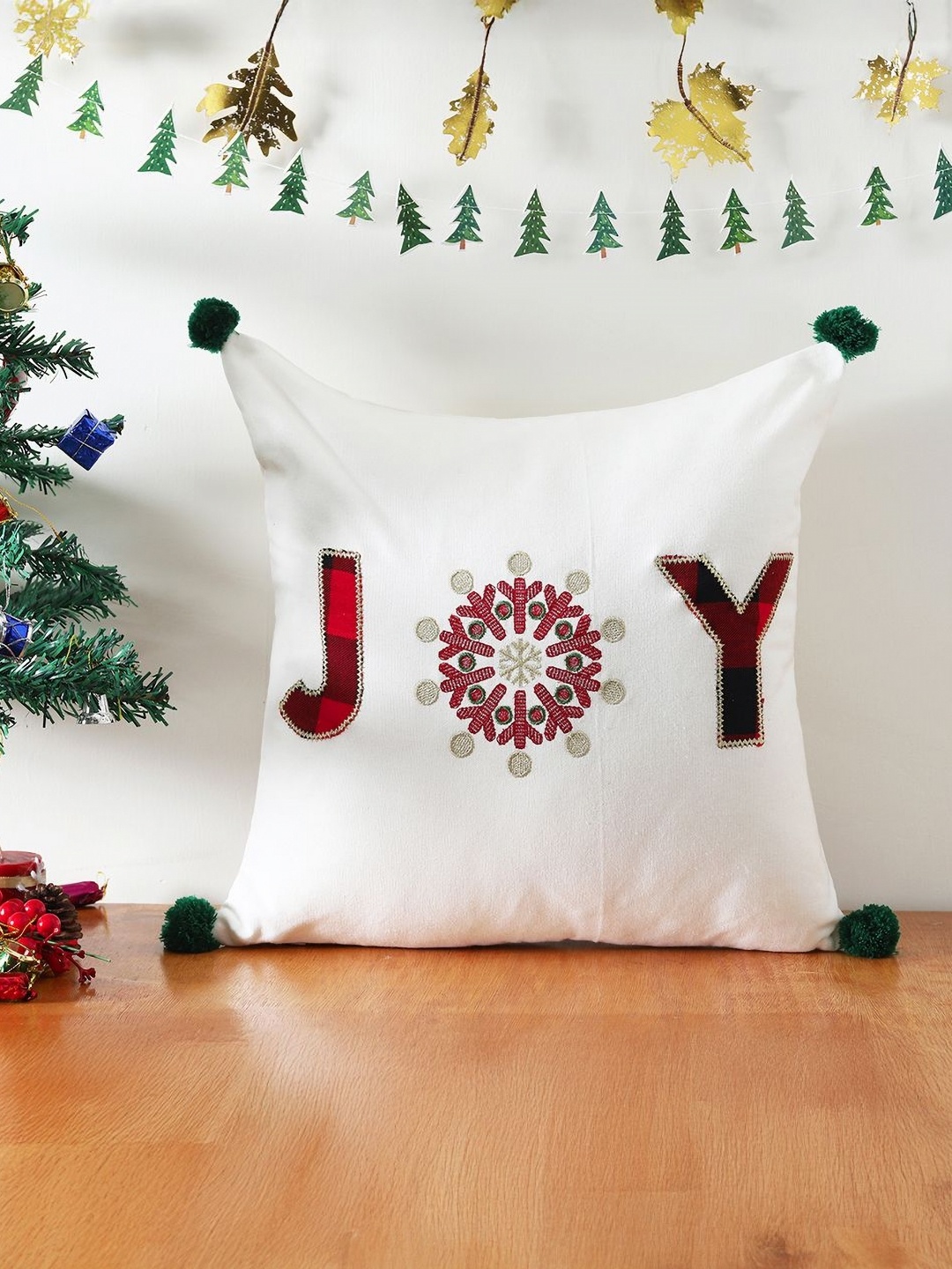 

Ratan Cart White & Red Embroidered Square Cushion Covers