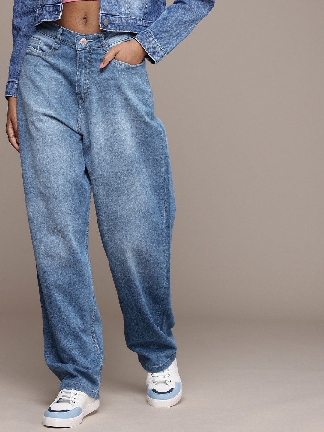 

The Roadster Lifestyle Co Women High Rise Jeans, Blue