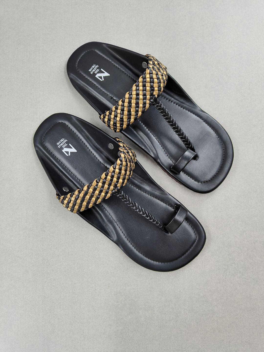 

THE MADRAS TRUNK Men Synthetic Slip-On Comfort Sandals, Black