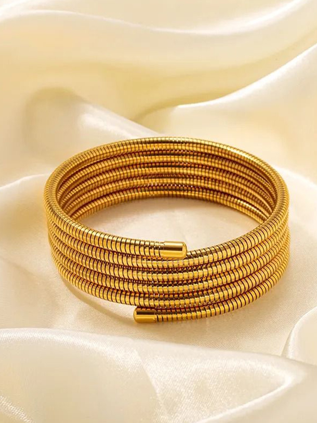 

MEENAZ Women Antique Gold-Plated Bracelet