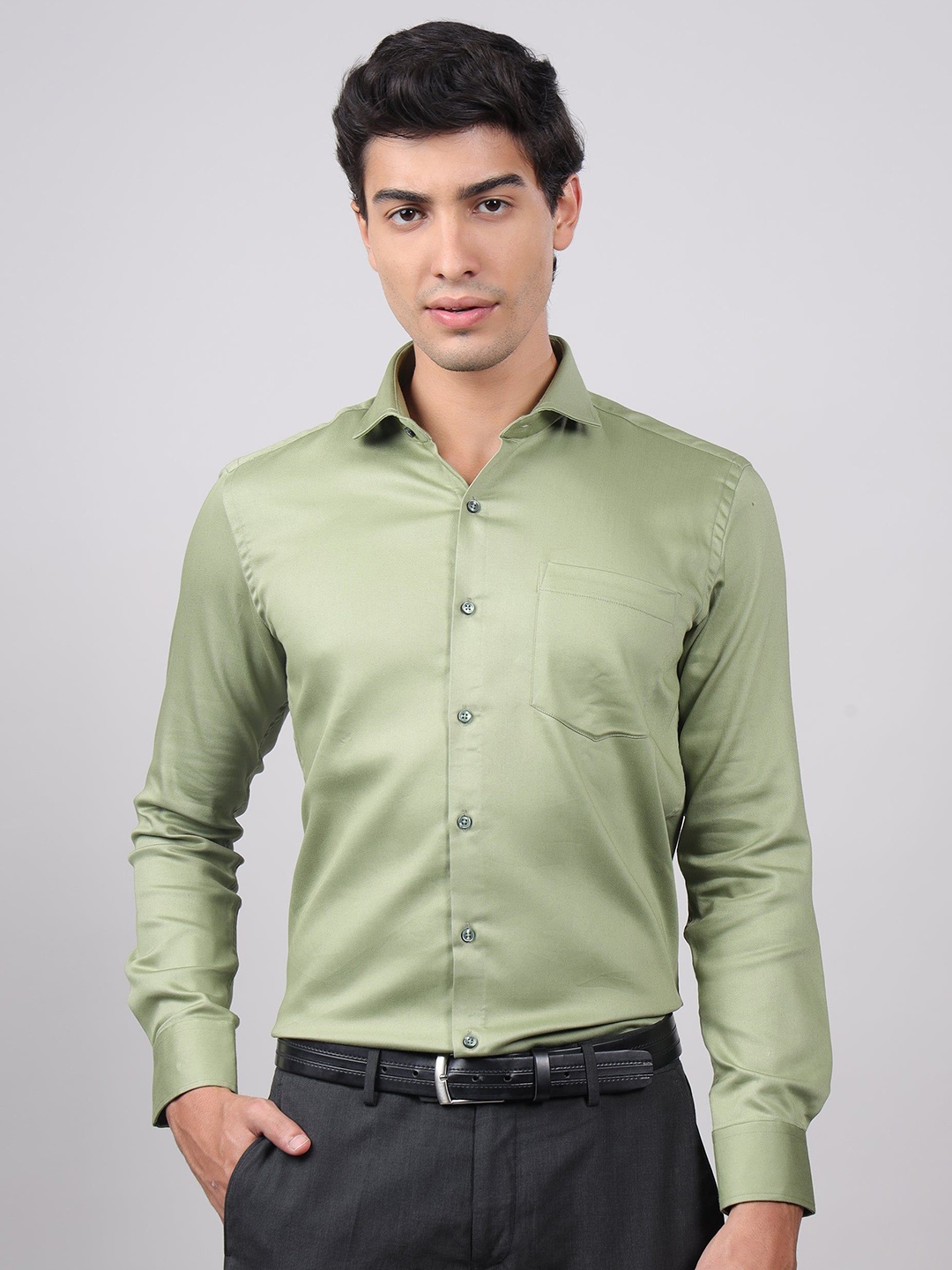 

John Philips Men India Slim Spread Collar Solid Formal Shirt, Green