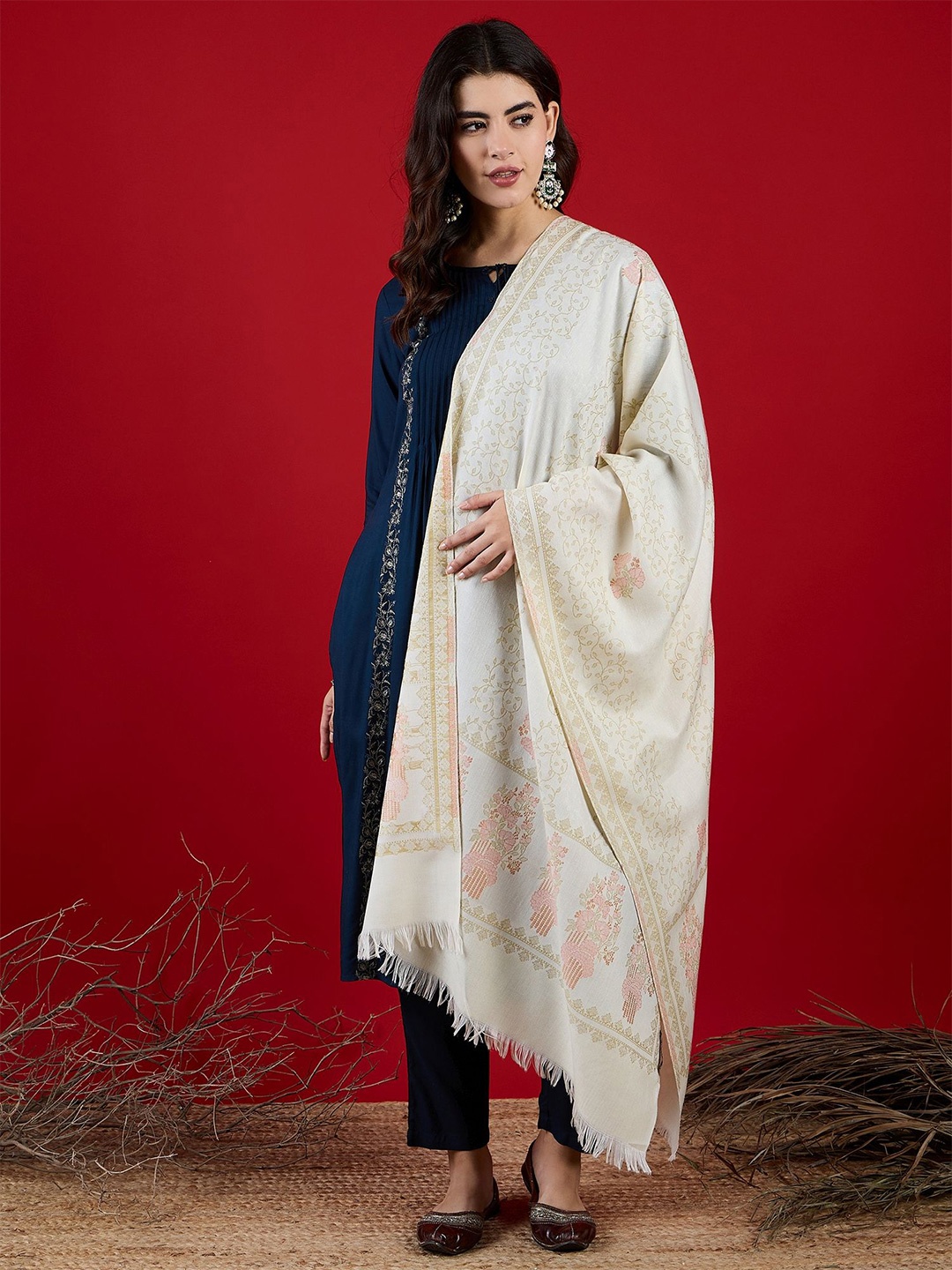 

SAHASIKA Floral Motifs Woven Design Shawl, White