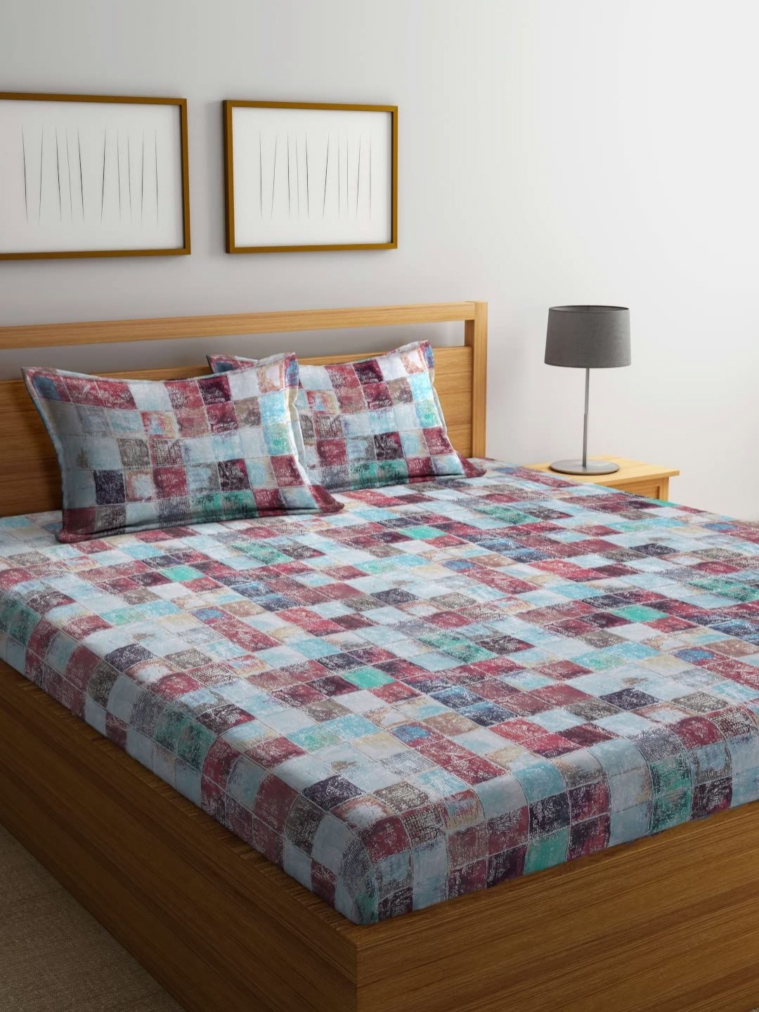 

BOMBAY DYEING Pink & Blue Geometric 104 TC Queen Bedsheet with 2 Pillow Covers