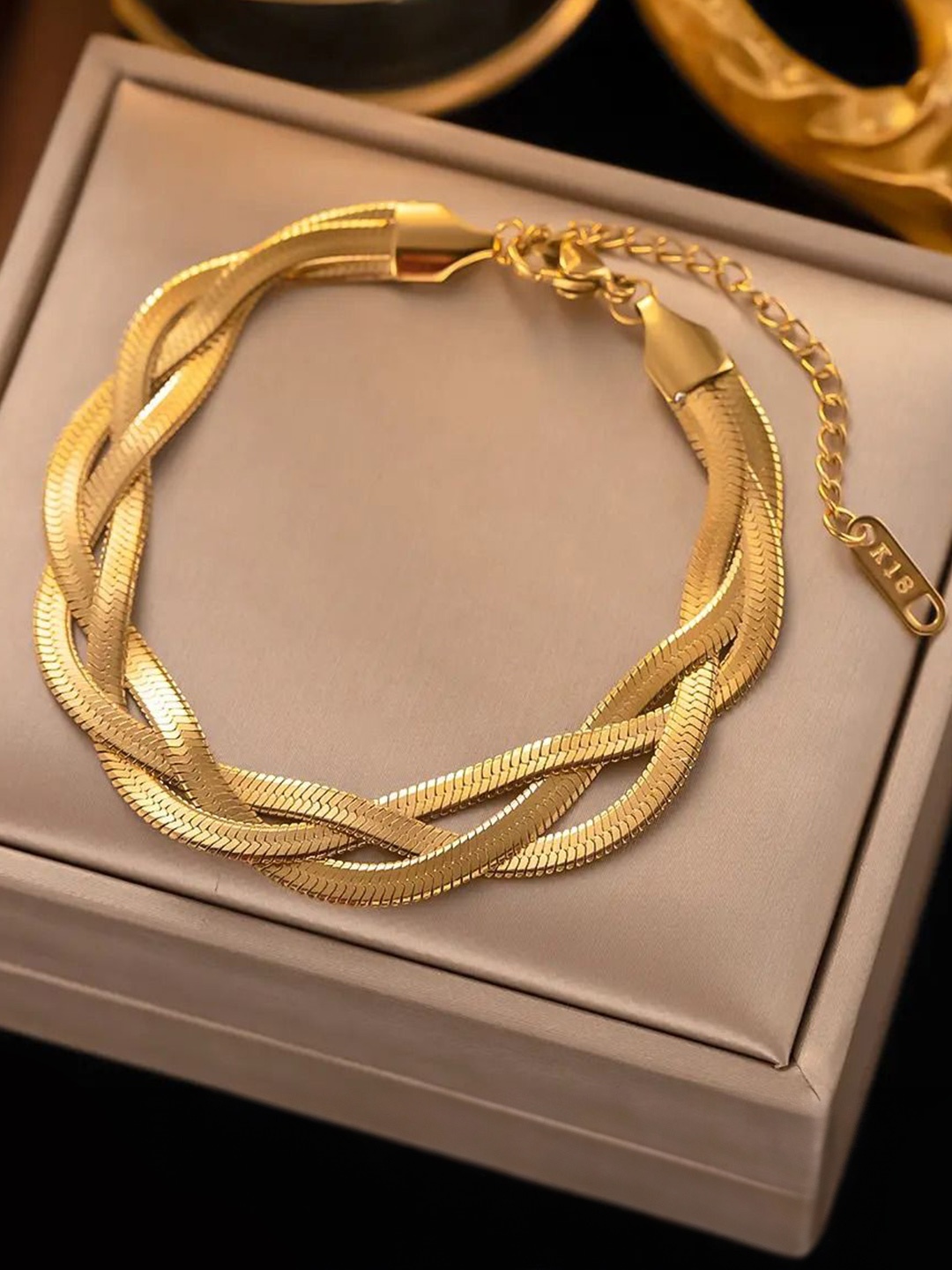 

MEENAZ Women Antique Gold-Plated Link Bracelet
