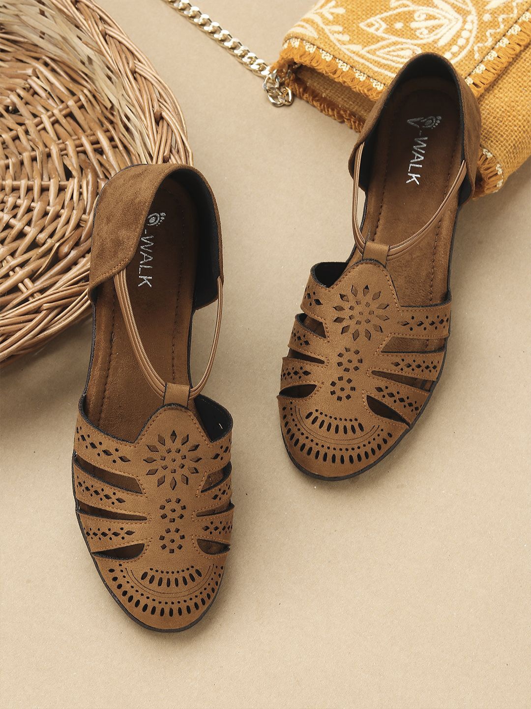 

V-WALK Women Textured Ethnic Mojaris with Laser Cuts Flats, Tan