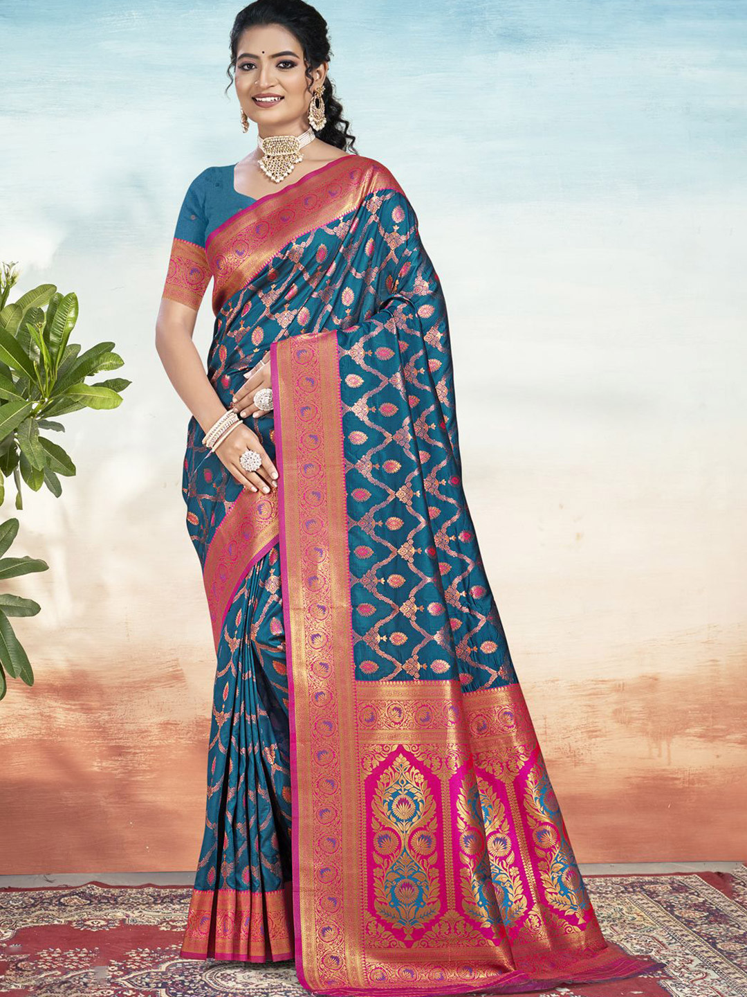 

SANGAM PRINTS Woven Design Zari Silk Blend Tussar Saree, Blue