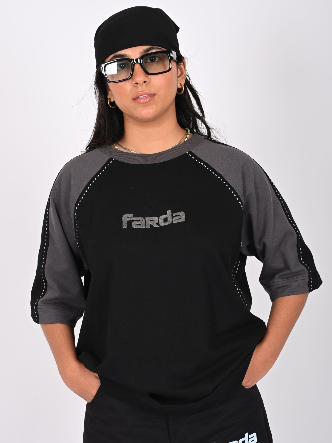 

FARDA Unisex Drop-Shoulder Sleeves Cut Outs T-shirt, Black