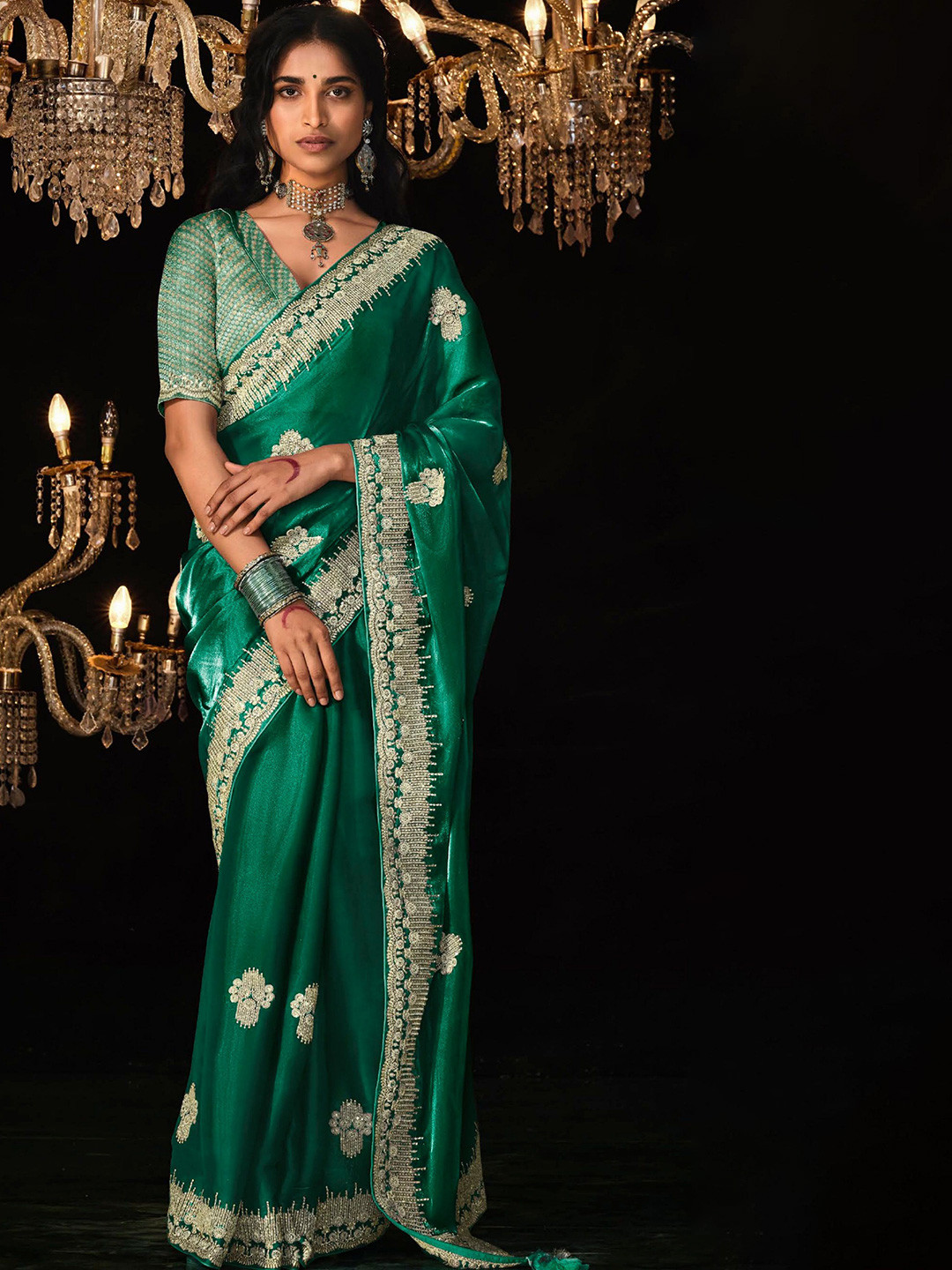 

MAHALASA Ethnic Motifs Embroidered Tissue Saree, Green