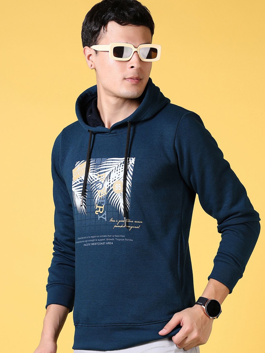 

V-Mart Men Printed Hooded Sweatshirt, Teal