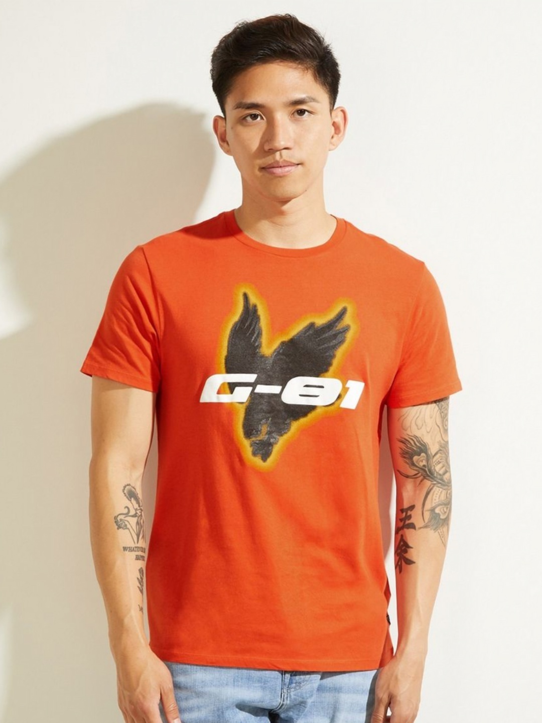 

GUESS Men Printed Pure Cotton Pockets T-shirt, Orange