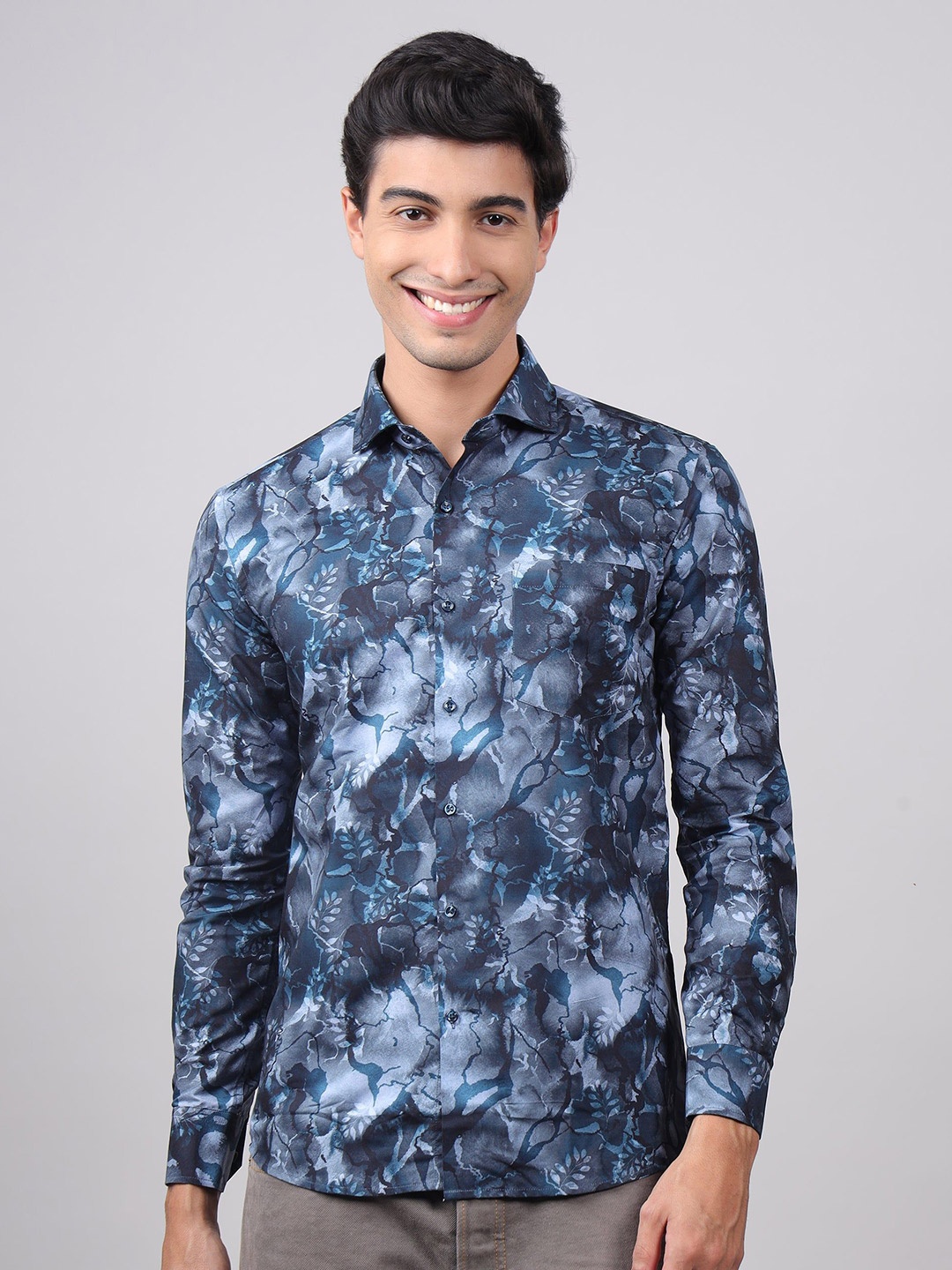 

John Philips Men India Slim Spread Collar Floral Printed Casual Shirt, Blue