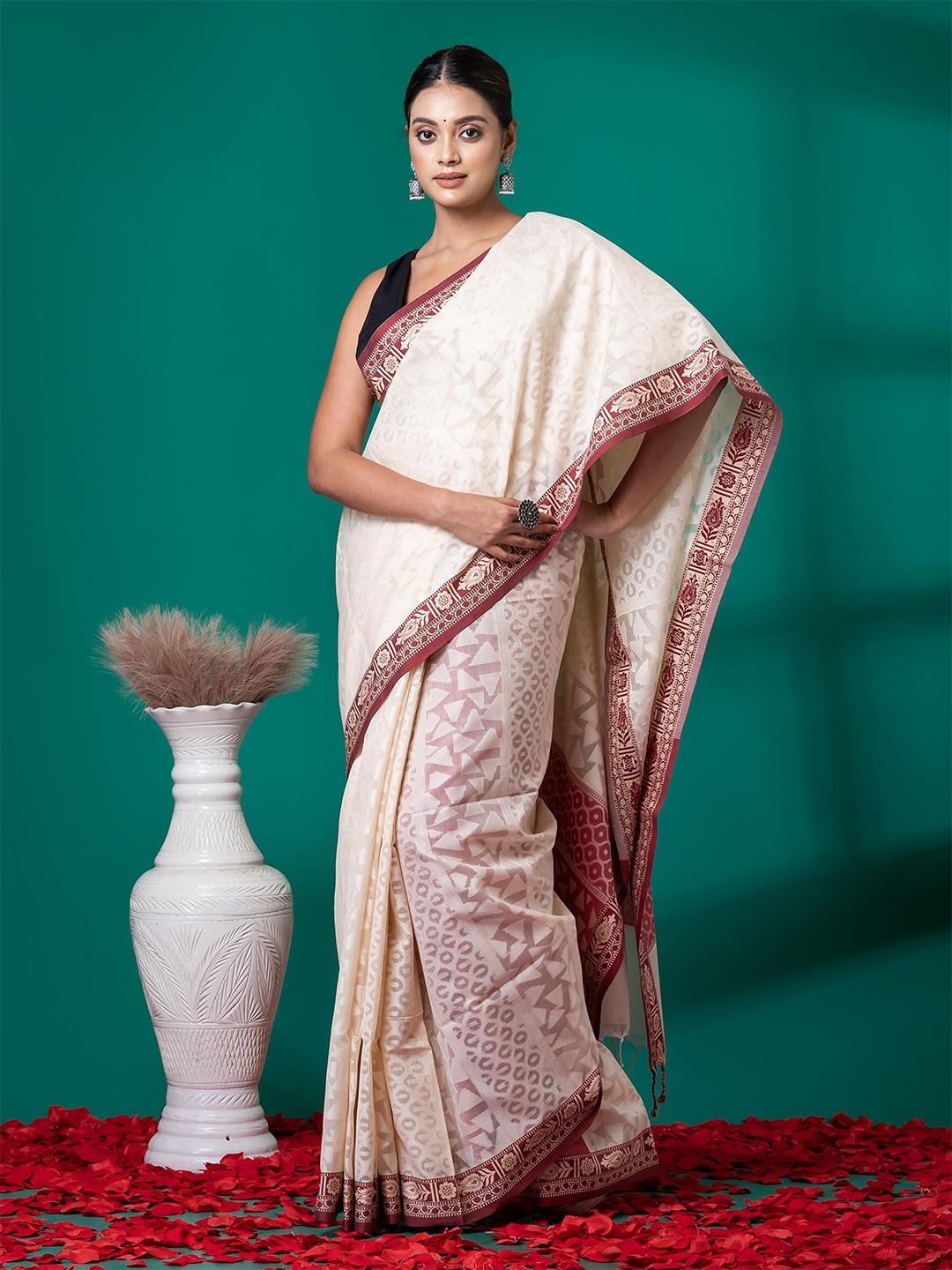 

VIBHAVARI Ethnic Motifs Pure Cotton Fusion Saree, Beige