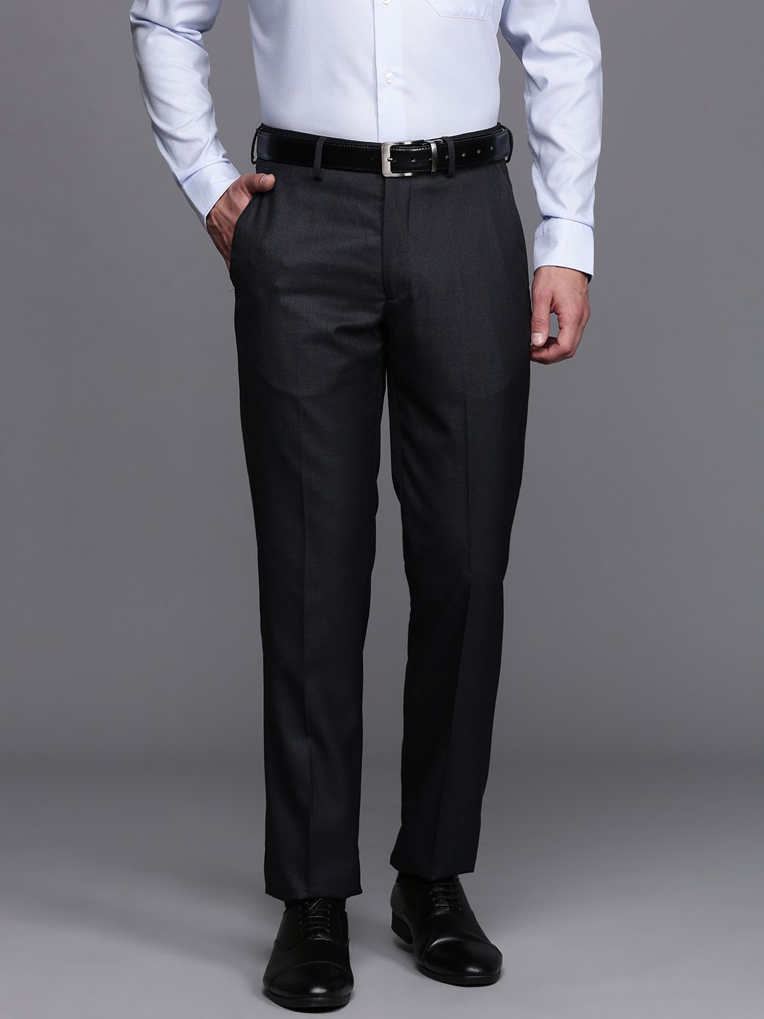 

Louis Philippe Men Textured Formal Trousers, Charcoal