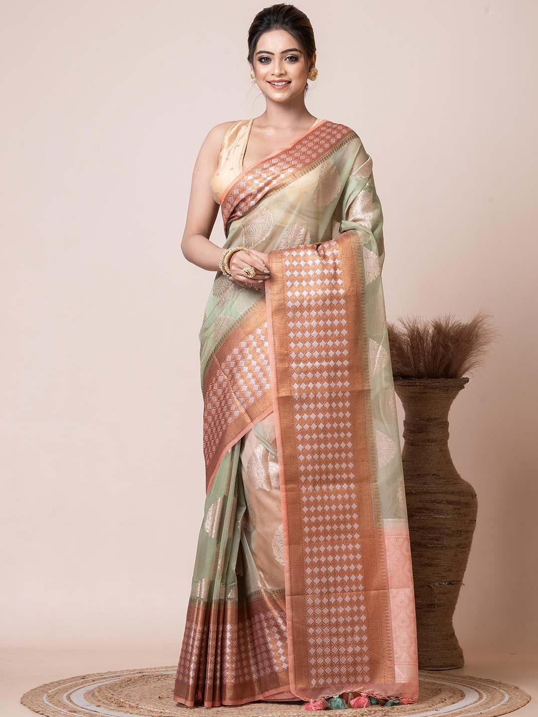 

VIBHAVARI Ethnic Motifs Organza Fusion Saree, Beige