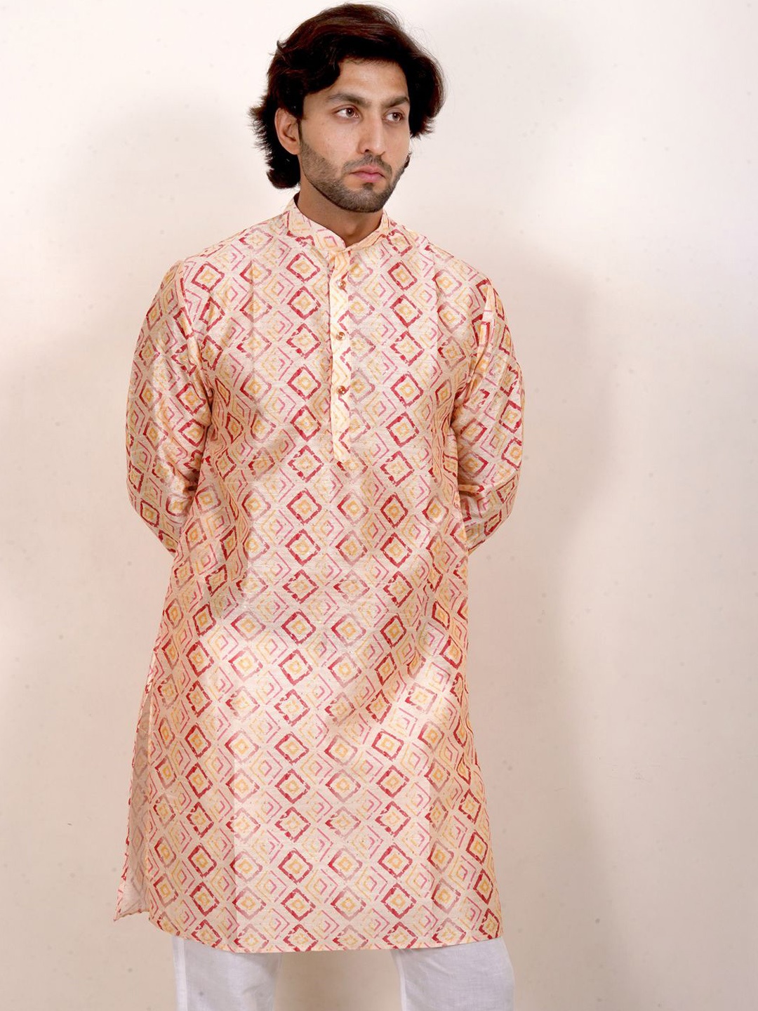 

The Kurta Studio Men Flared Sleeves Thread Work Kurtas, Na