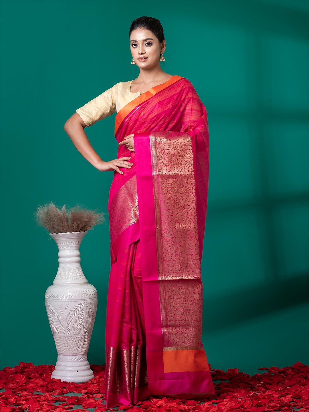 

VIBHAVARI Woven Design Zari Silk Cotton Saree, Pink