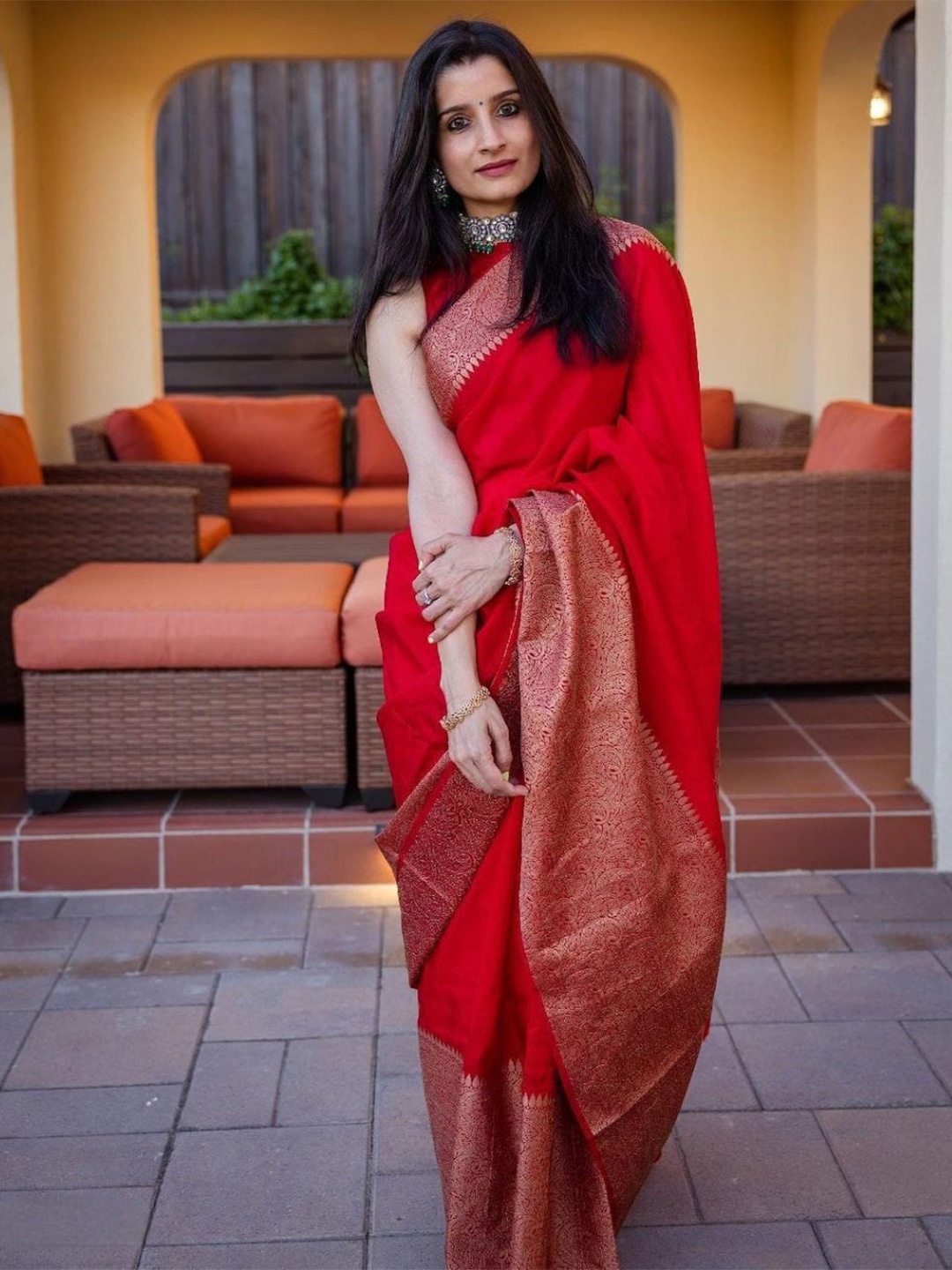 

Jinax Woven Design Zari Pure Silk Banarasi Saree, Red