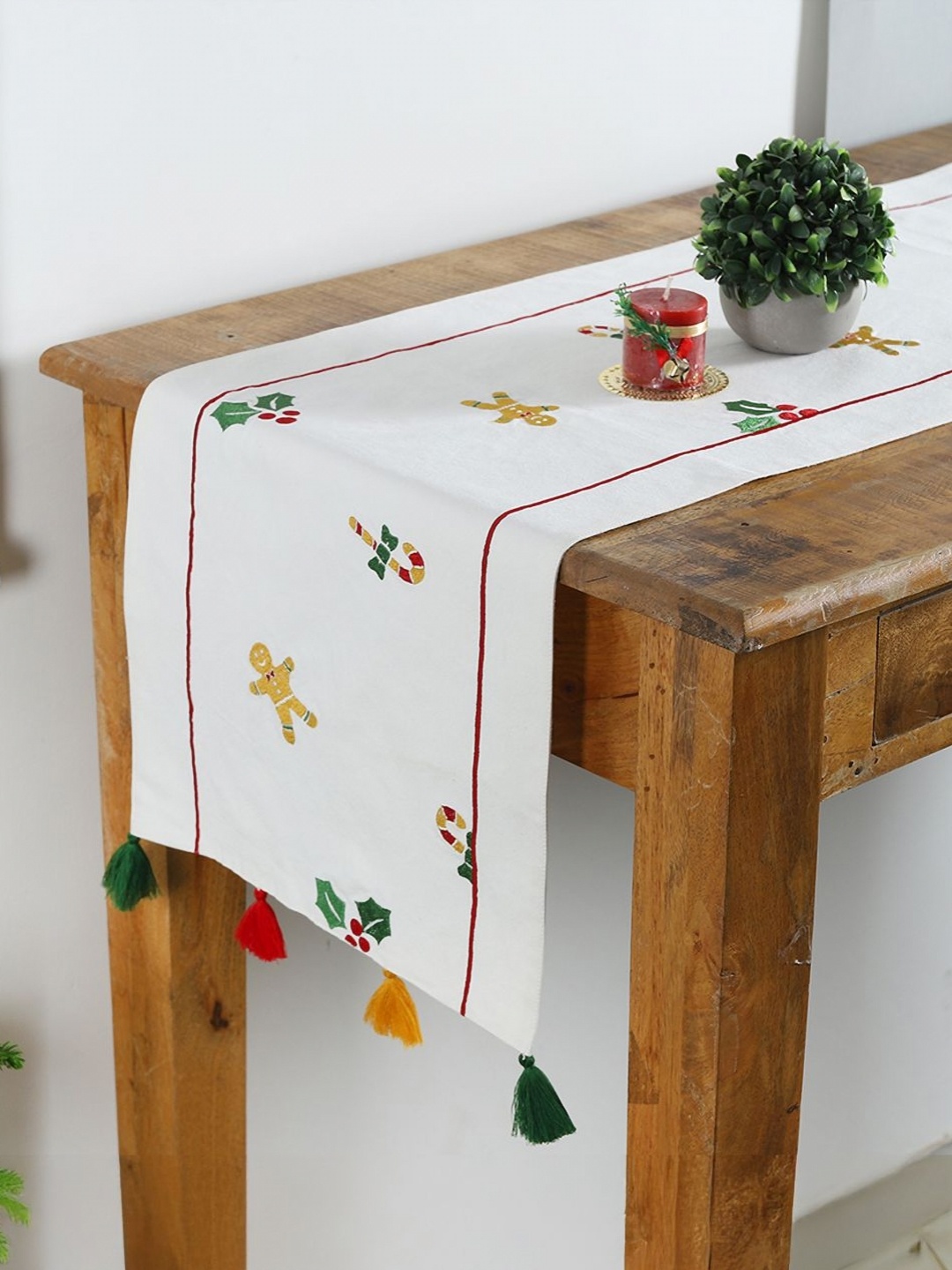 

Ratan Cart Off White & Green Printed Pure Cotton Rectangular Table Runner