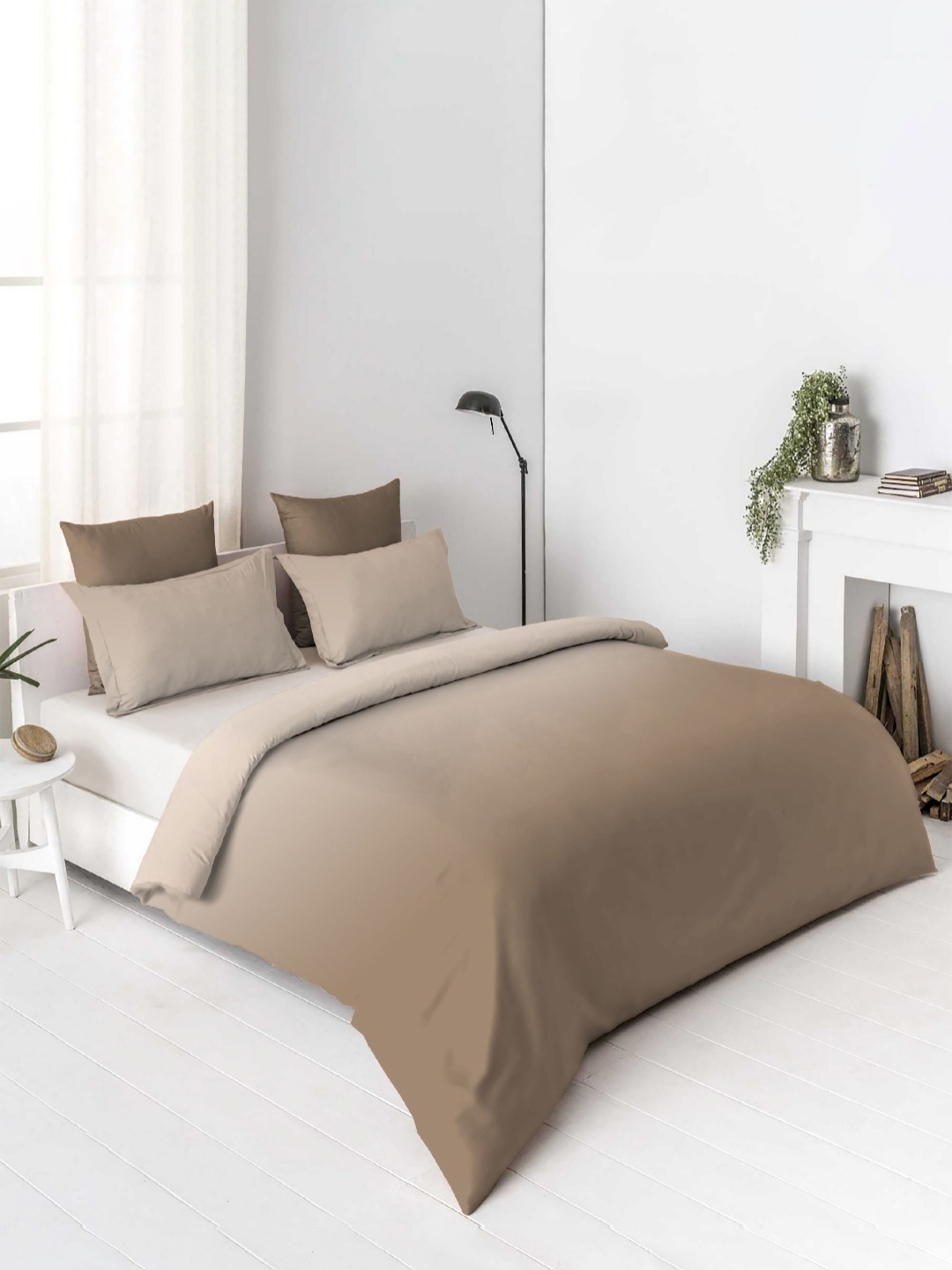 

VINTANA Brown King Bedsheet with 2 Pillow Covers