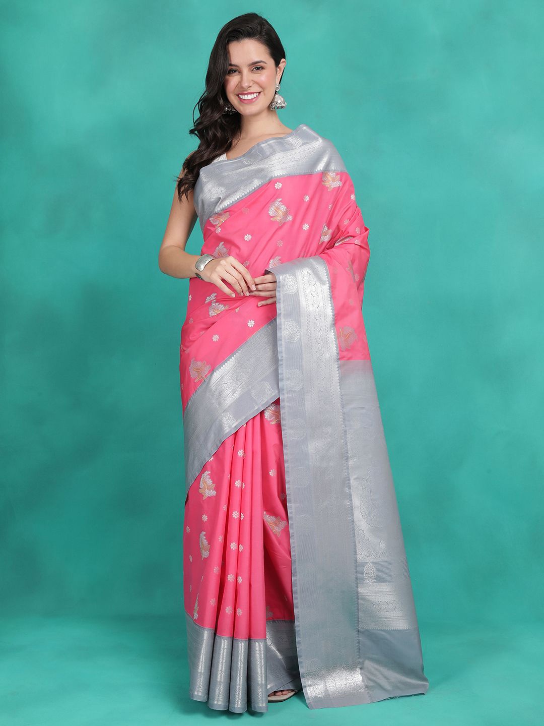 

Sangria Woven Design Saree With Blouse, Peach