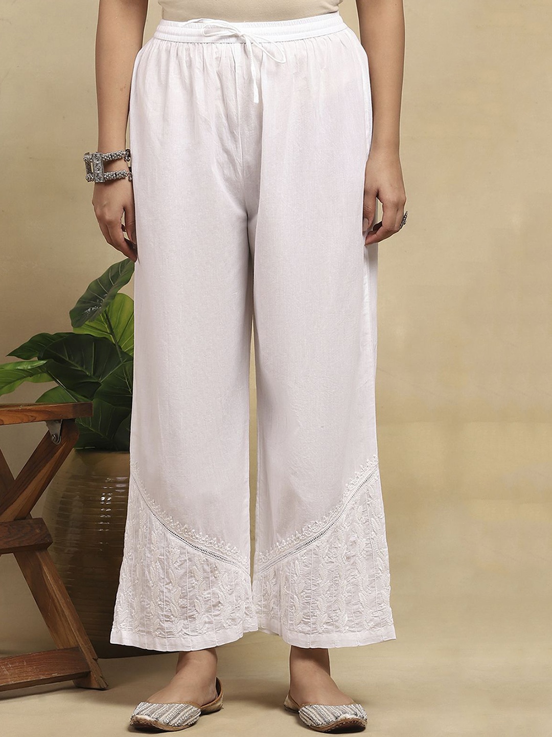 

House of Chikankari Women Relaxed Straight Leg Trousers, White