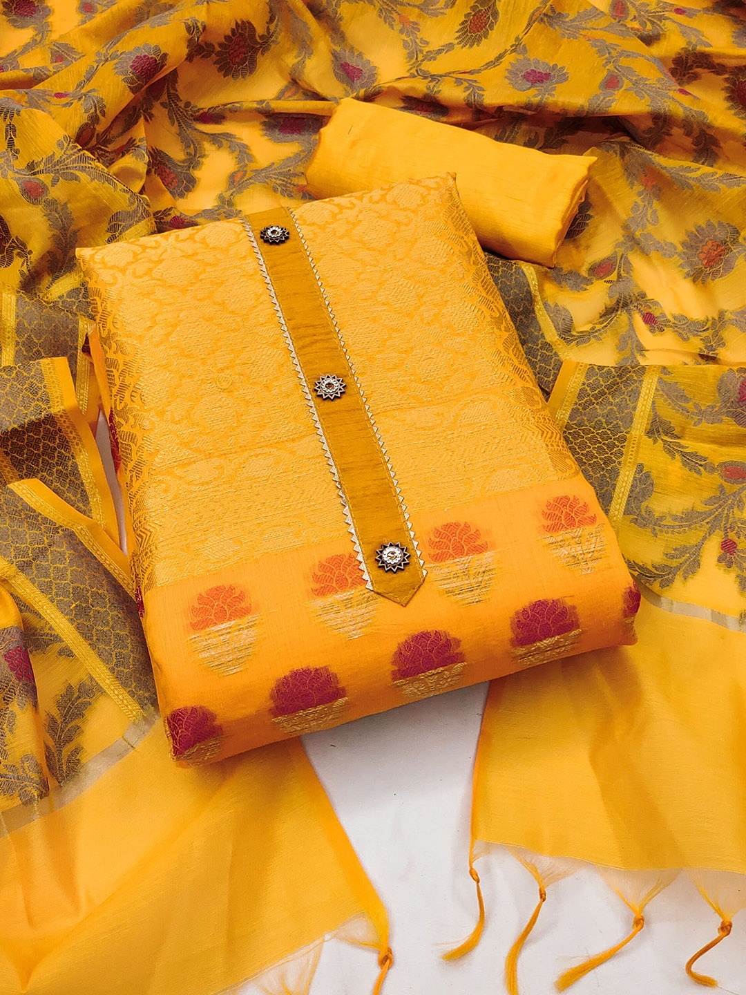 

Maroosh Unstitched Dress Material, Yellow