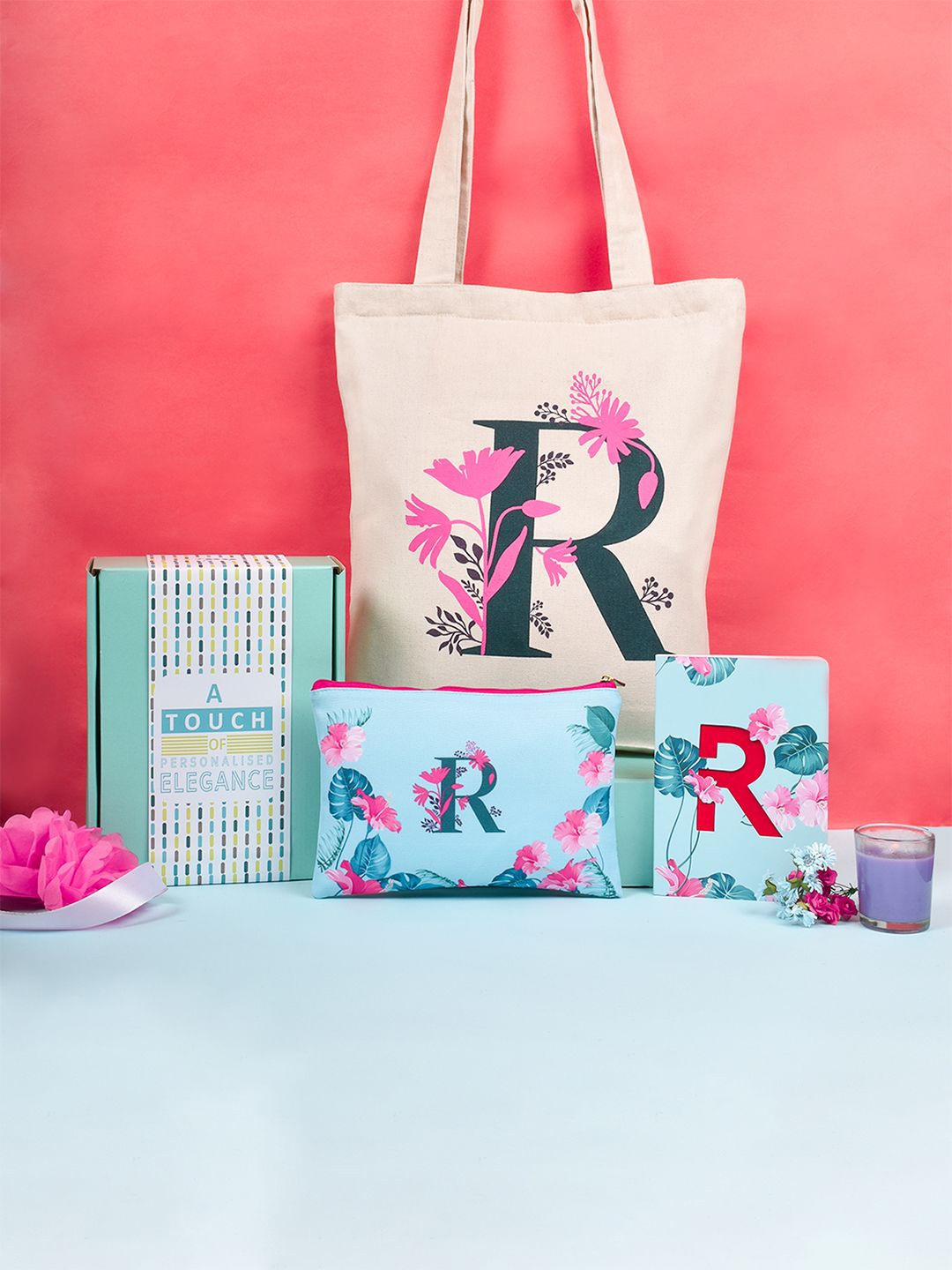 

Doodle Monogram R Gift Set, Blue