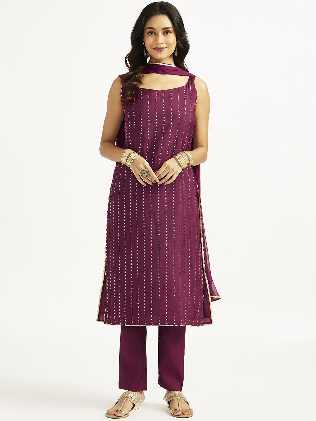 

VASTRAMAY Women Printed Regular Kurta with Pyjamas & With Dupatta, Burgundy
