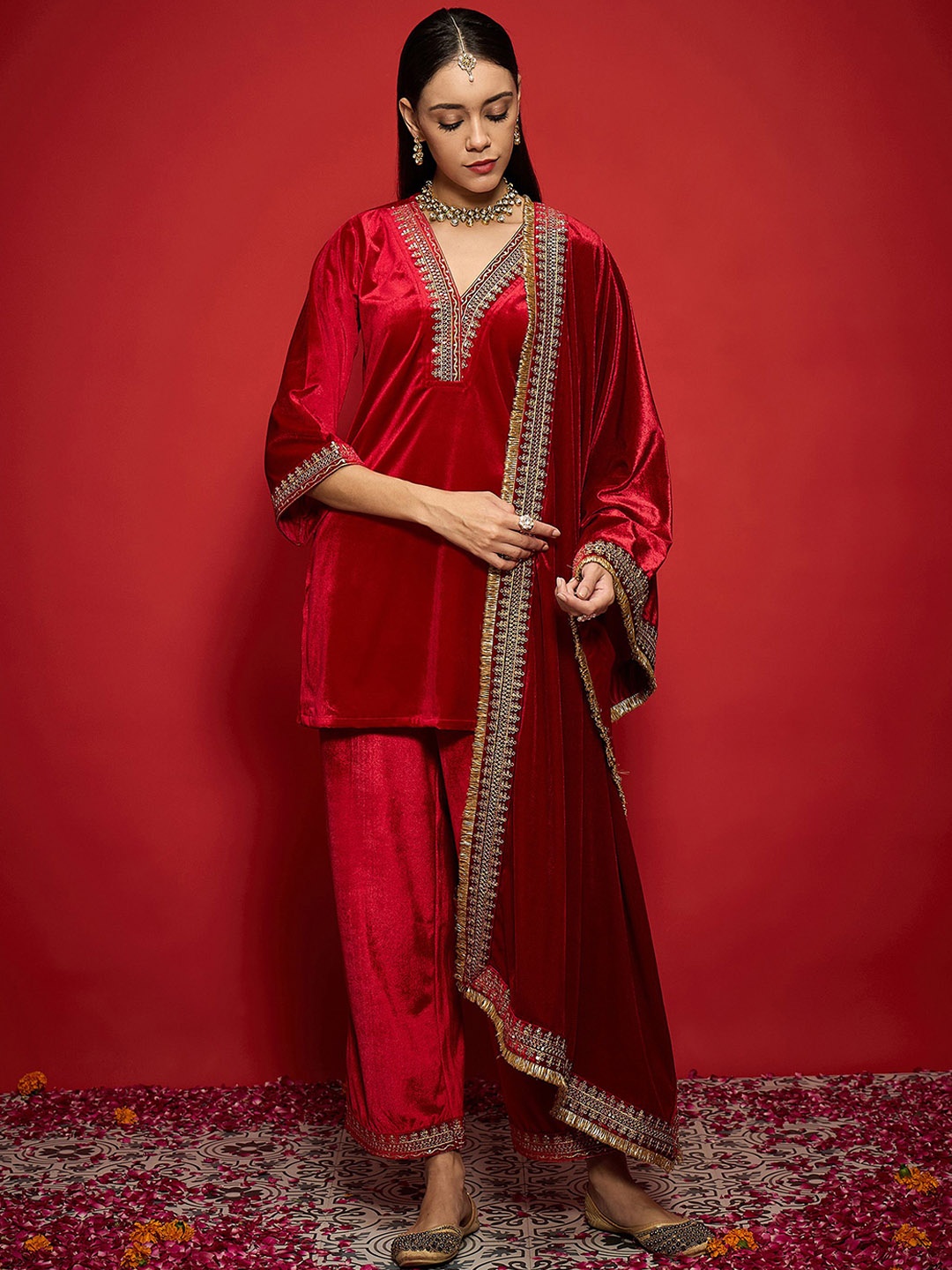 

Shae by SASSAFRAS Women Embroidered Regular Velvet Kurta with Palazzos & With Dupatta, Red