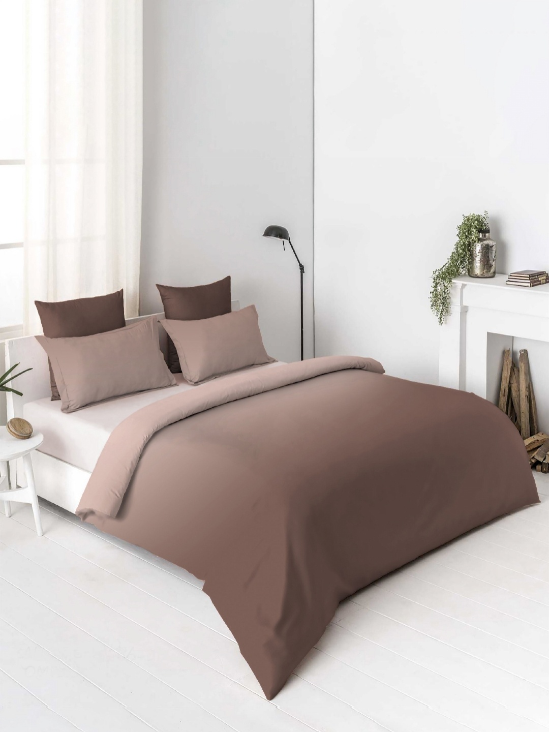 

VINTANA Brown King Bedsheet with 2 Pillow Covers